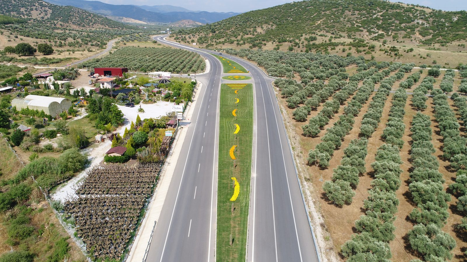 Peysan Peyzaj gerçek lüks konut ve havuzlu rezidans peyzaj uygulaması havadan drone çekimi